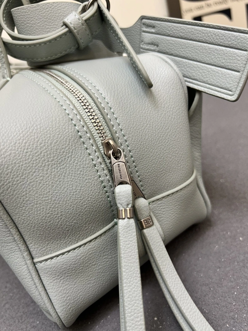 NewStyle Bxlxnciaga Top Handle Bags 78564
