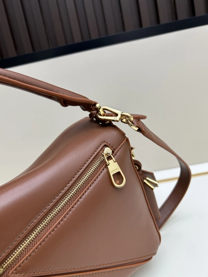 Trendsetting Lxxwe Handle Bags 77728