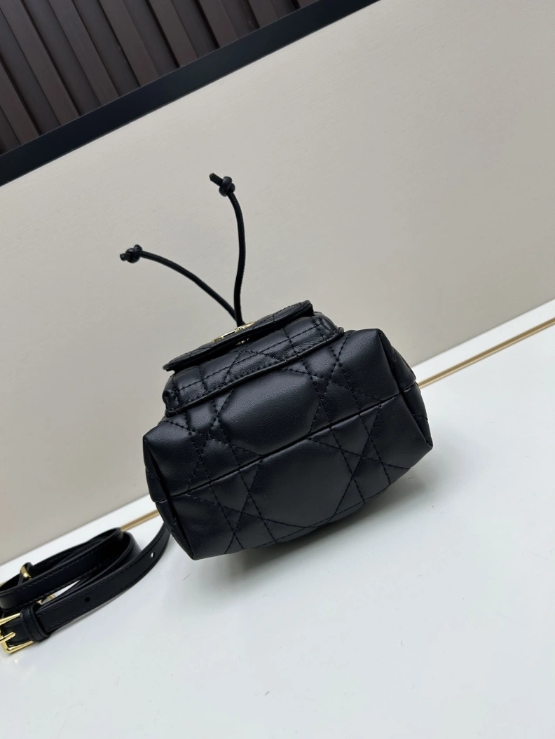 Reliable Dxxr Bucket Bags 61781