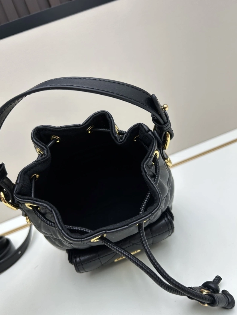 Reliable Dxxr Bucket Bags 61781