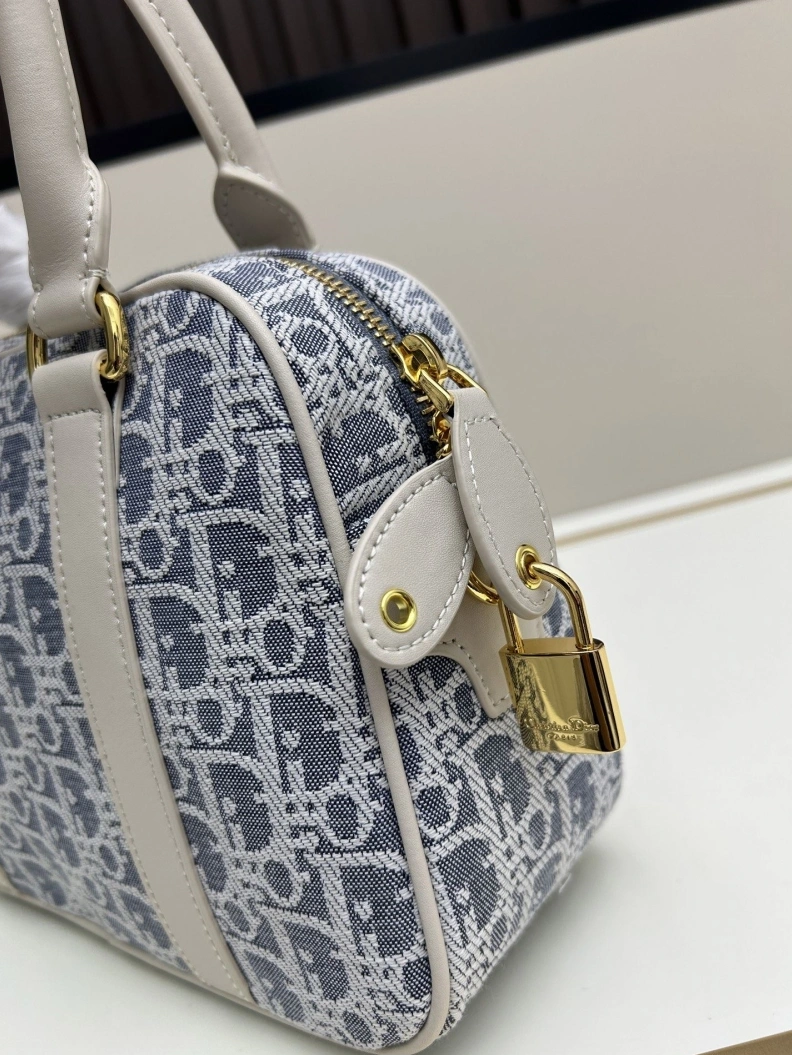 Unique Dxxr Top Handle Bags 61450