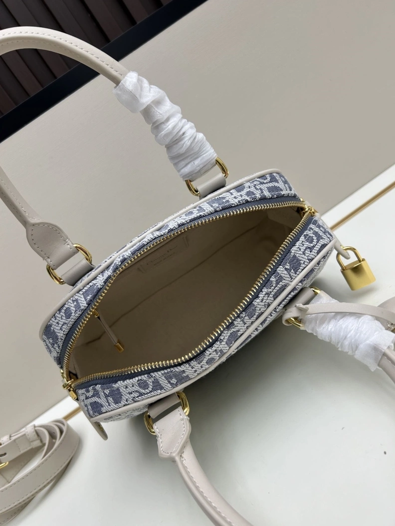 Unique Dxxr Top Handle Bags 61450