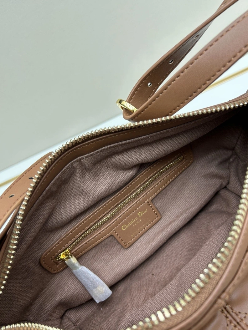 Flexible Dxxr Top Handle Bags 61431
