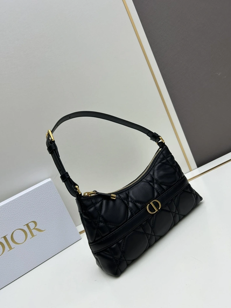 Dxxr Top Handle Bags Timeless 61453