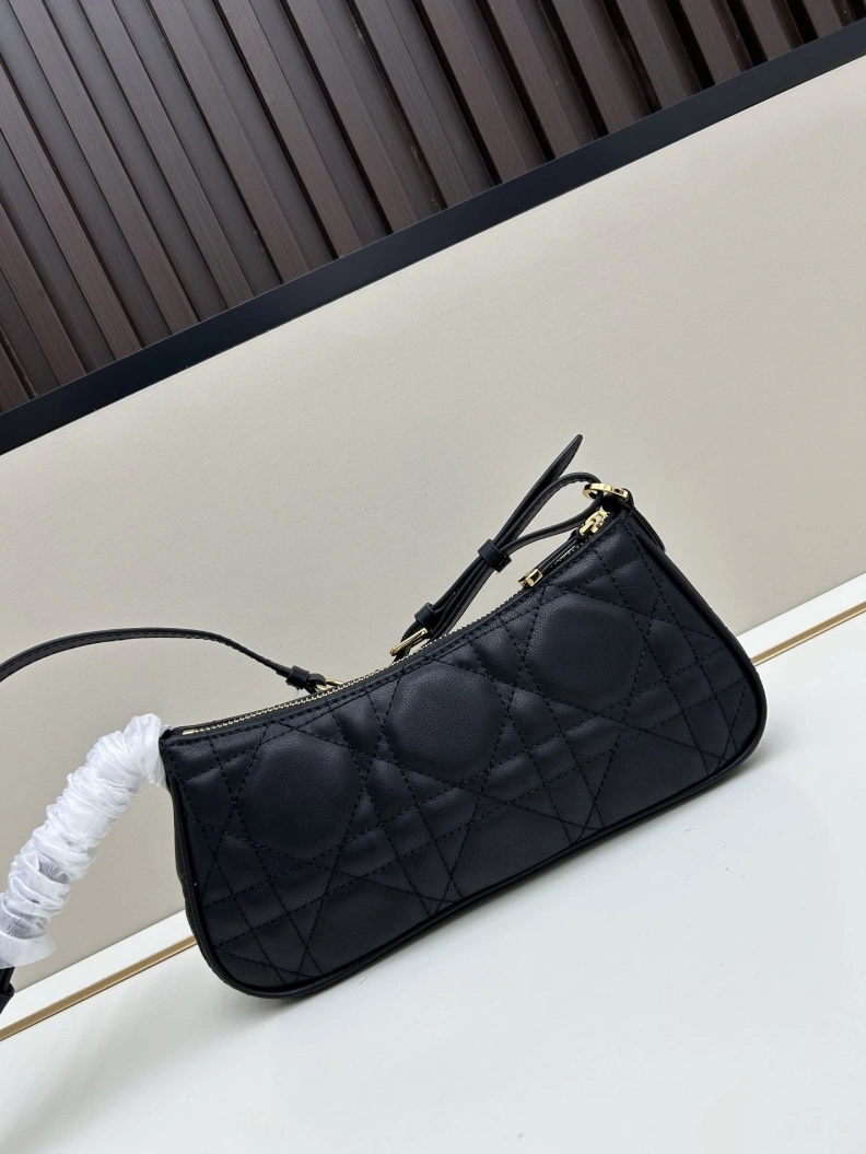 StreetReady Dxxr Satchel bags 61618