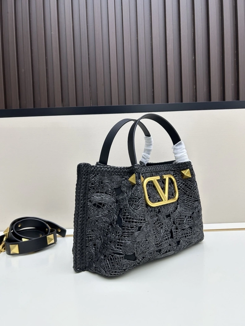 GoAnywhere Vxlxntino Shopping Bags 76649