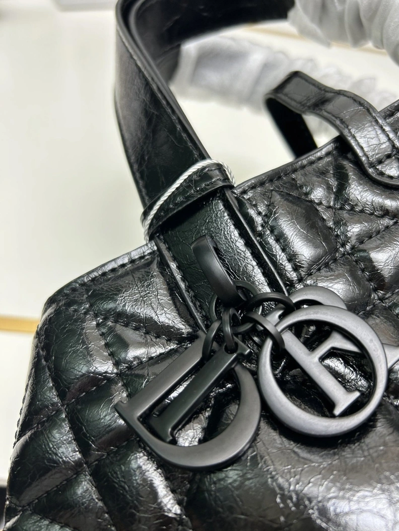 Sophisticated Dxxr Travel Bags 61443