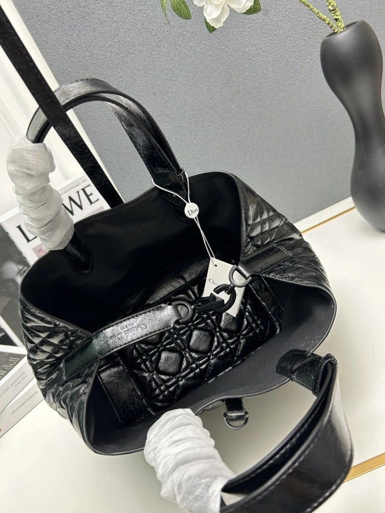 Sophisticated Dxxr Travel Bags 61443