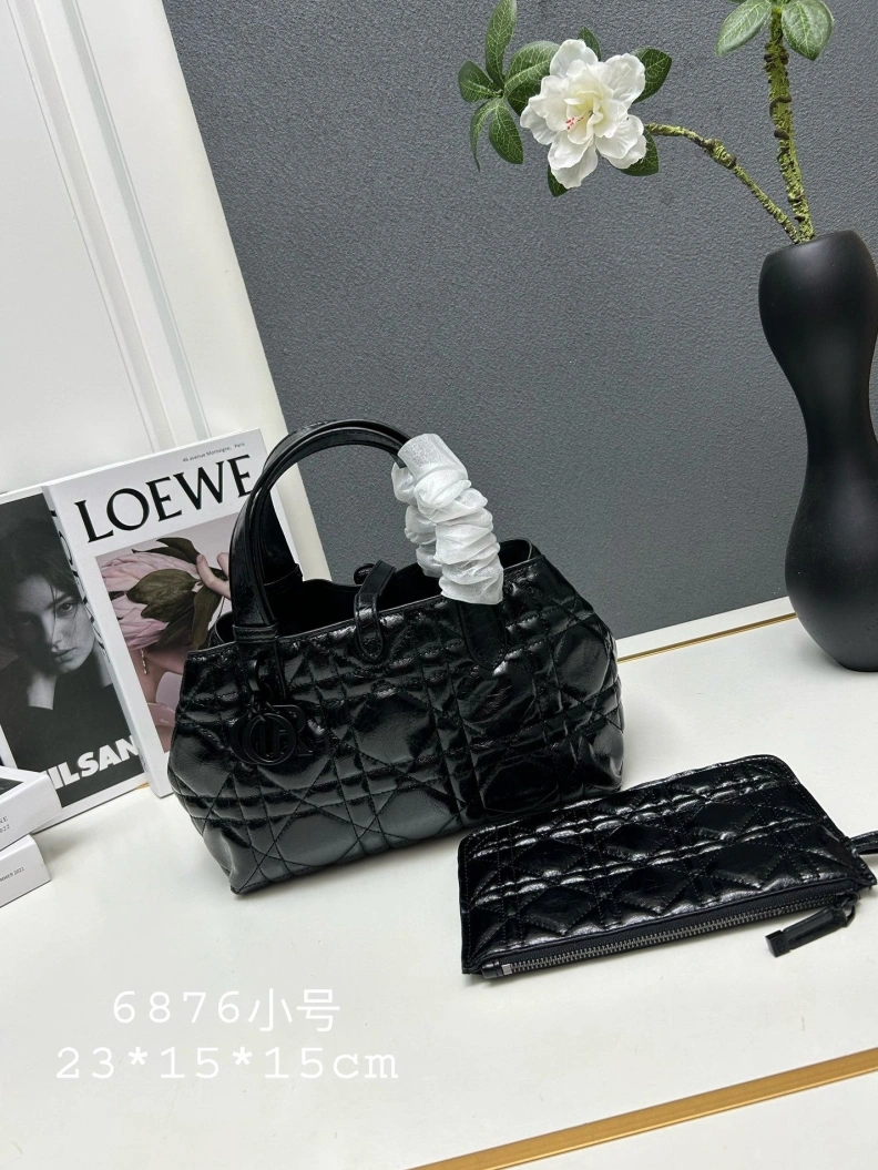 Vibrant Dxxr Travel Bags 61441