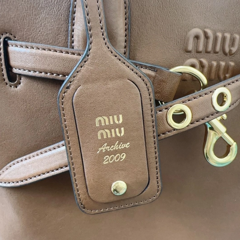Resilient MIX MIX Top Handle Bags 81601