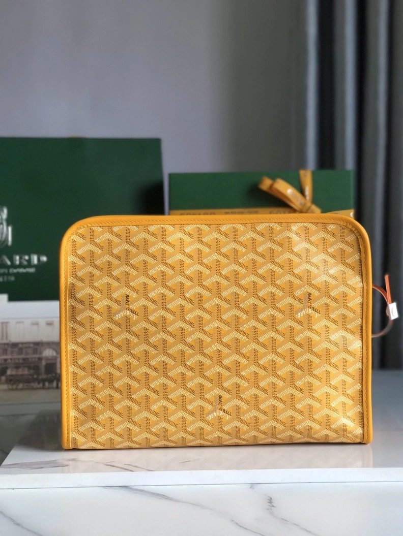 Bold Gxyxrd Cosmetic Bags 82199