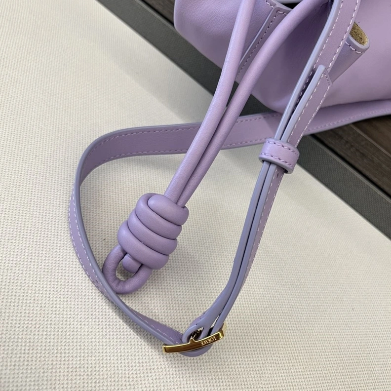 Refined Lxxwe Handle Bags 81842