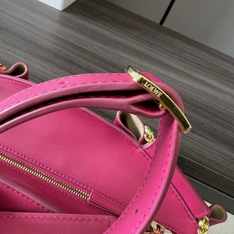 Bold Lxxwe Handle Bags 81844