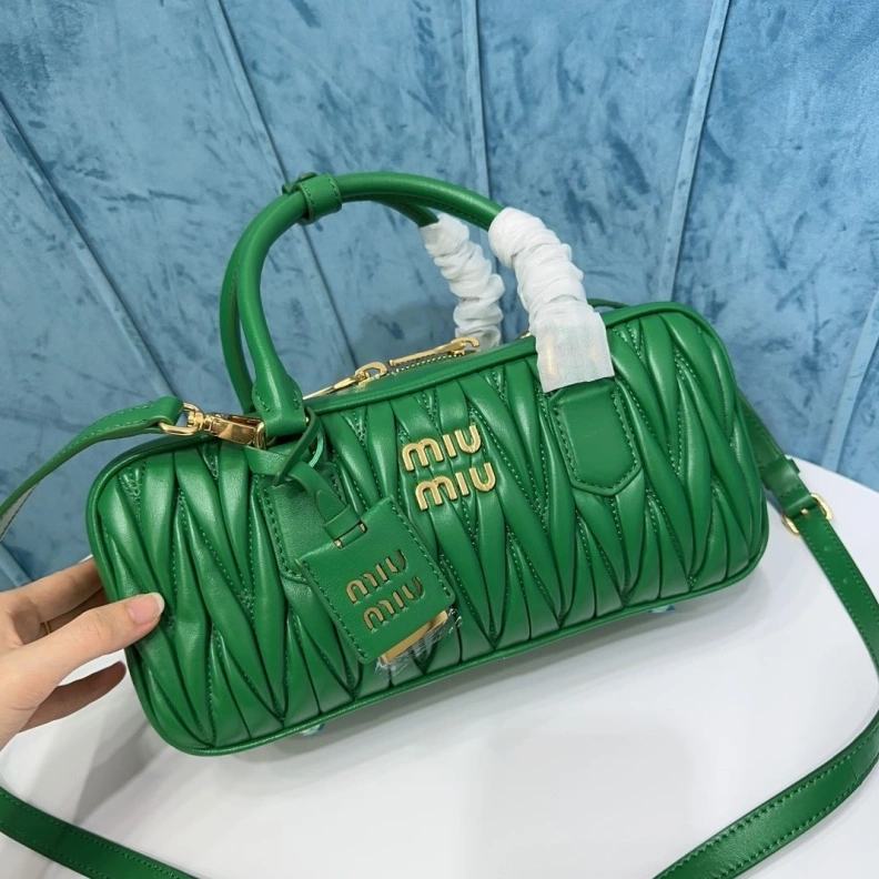Minimalist MIX MIX Top Handle Bags 81600