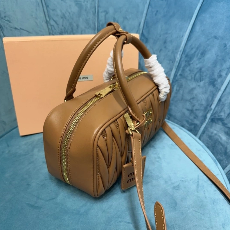 Classic MIX MIX Top Handle Bags 81570