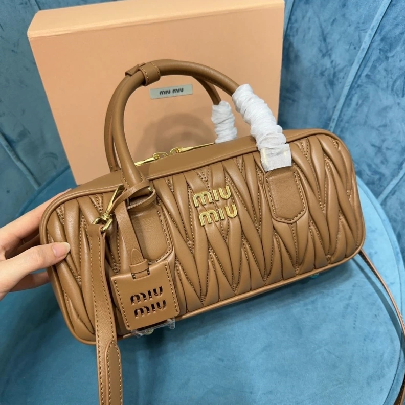 Classic MIX MIX Top Handle Bags 81570