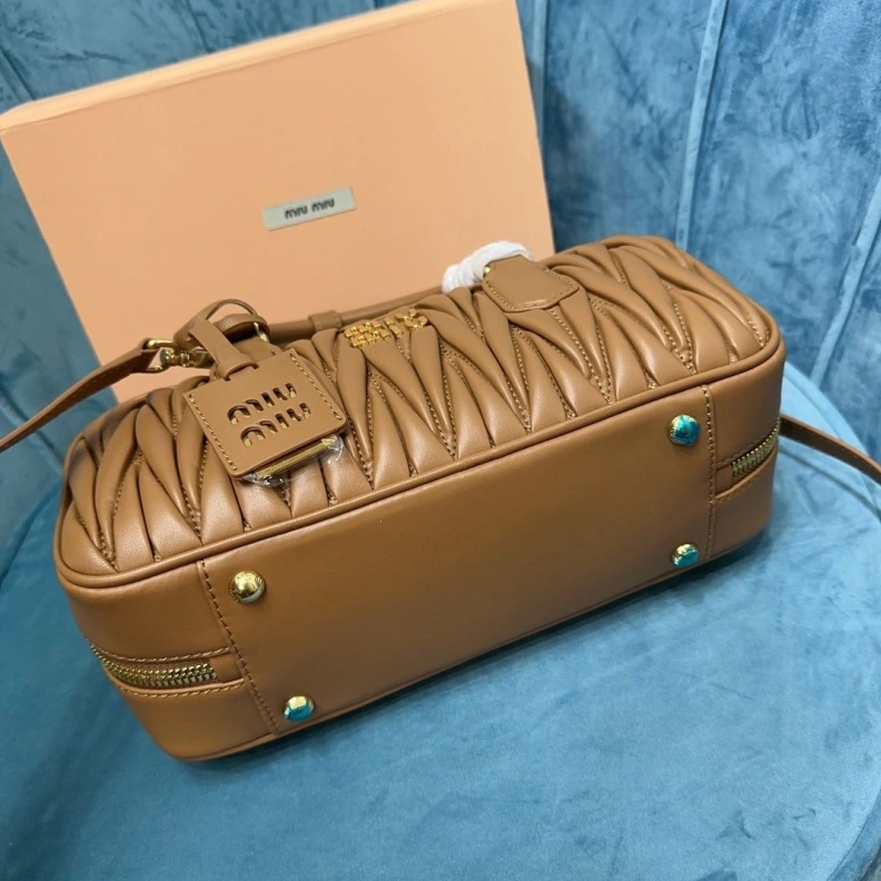 Classic MIX MIX Top Handle Bags 81570