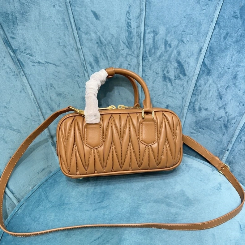 Trendsetting MIX MIX Top Handle Bags 81575