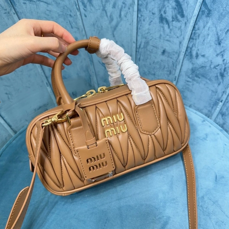 Trendsetting MIX MIX Top Handle Bags 81575
