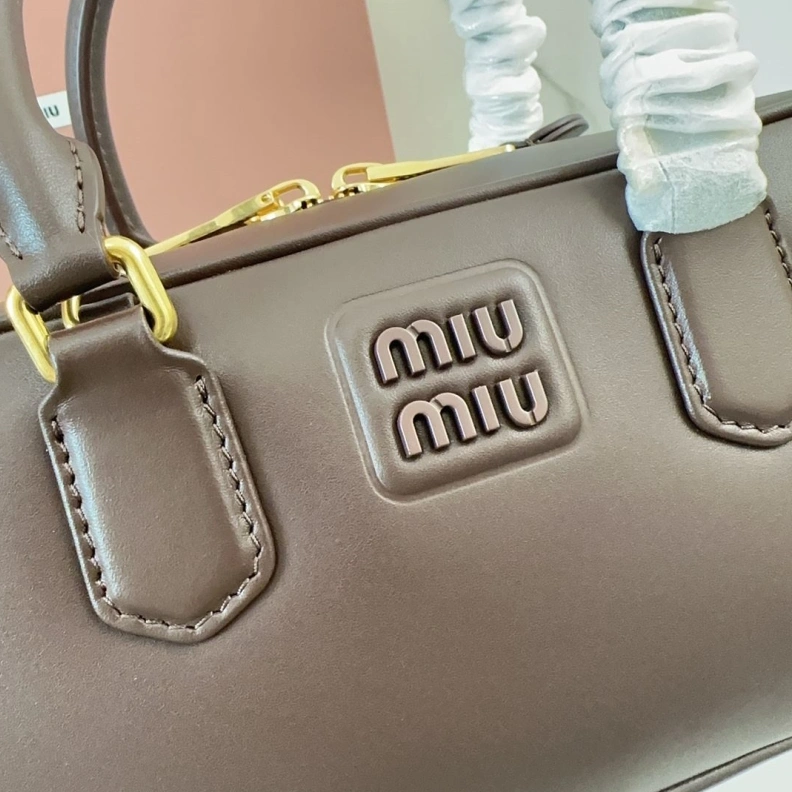 Classic MIX MIX Top Handle Bags 81562