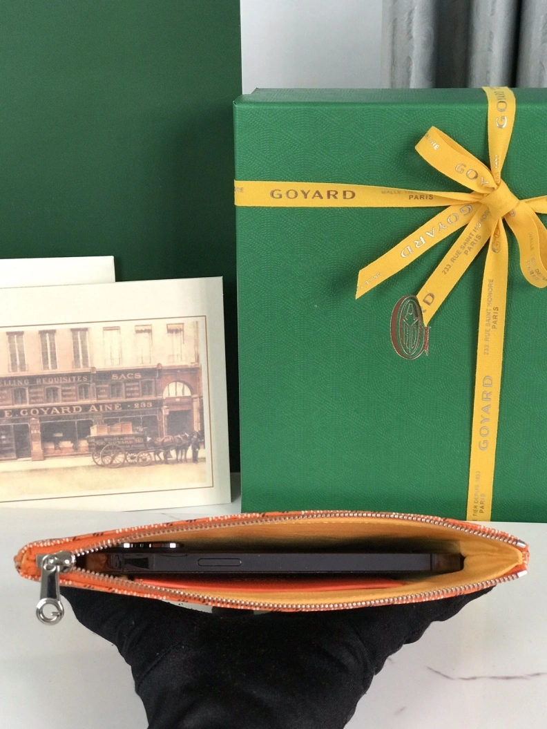 Bold Gxyxrd Clutch Bags 82243