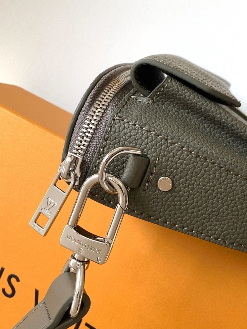 ModernLook LX Satchel bags 17773