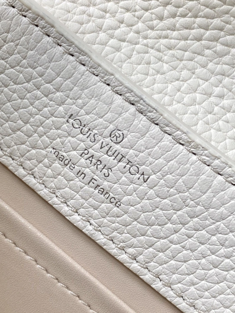Bold LX Caxucines Bags 17792
