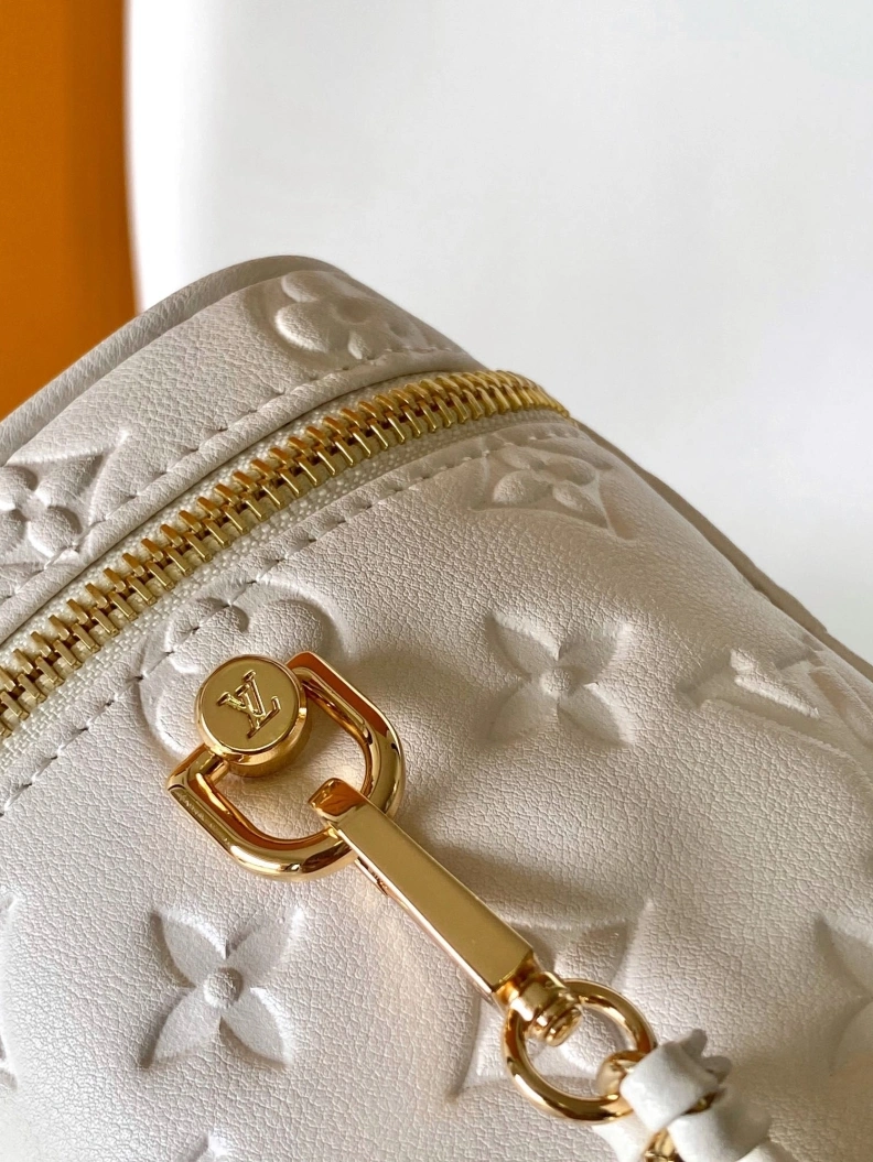 LX Cosmetic Bags DailyWear 17758