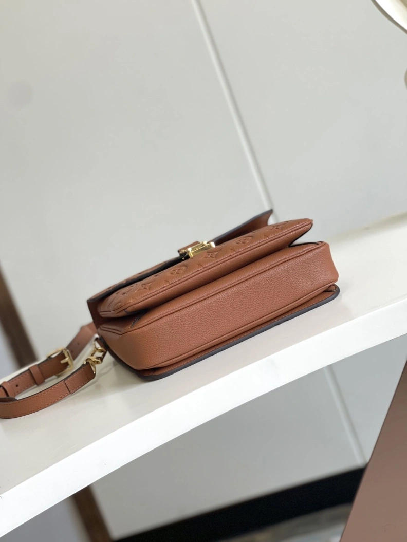 Soft LX Satchel bags 17754