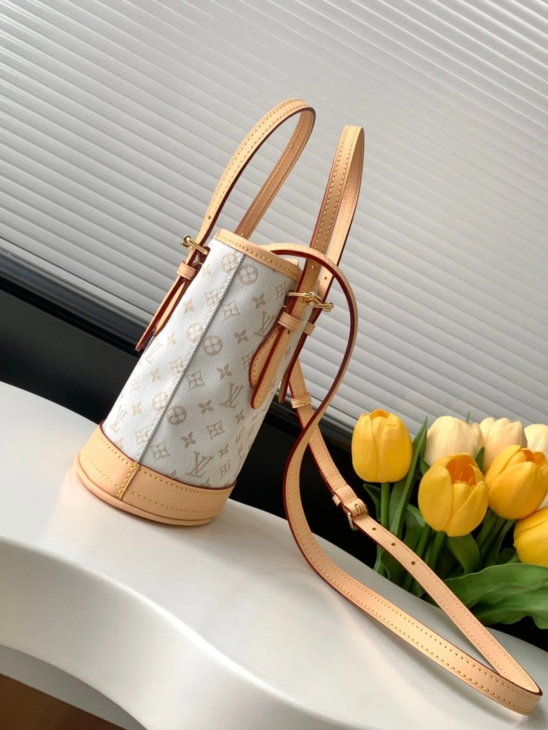 Modern LX Bucket Bags 17791