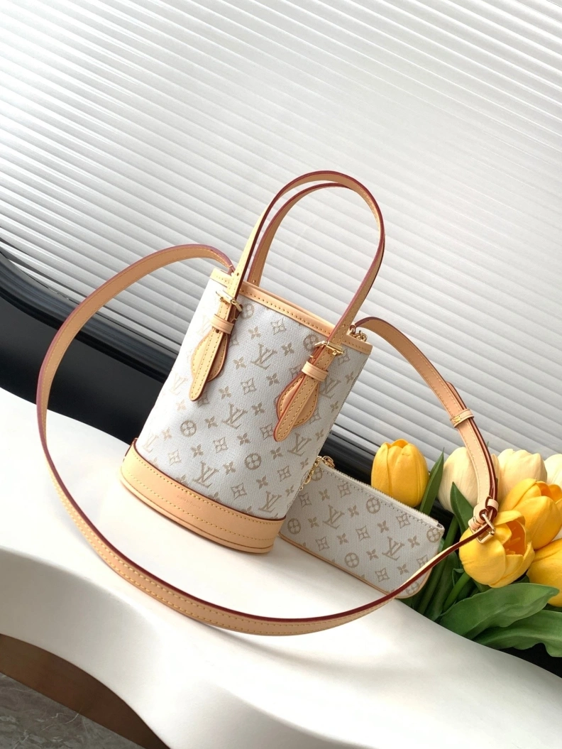 Modern LX Bucket Bags 17791