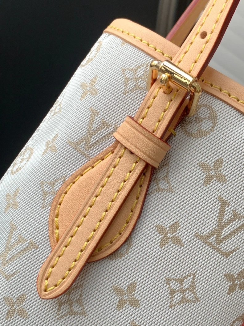 Modern LX Bucket Bags 17791