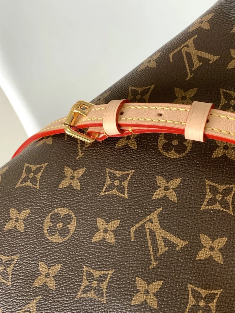 Classic LX Top Handle Bags 17621