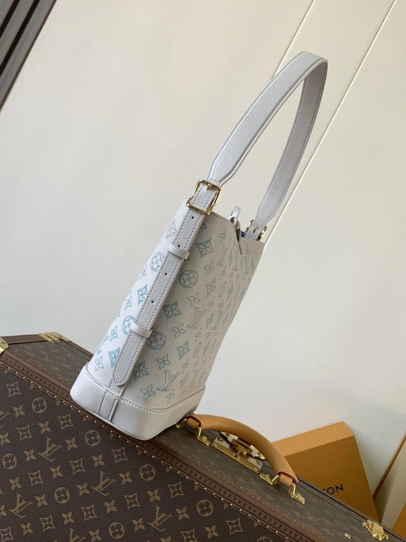 Fashionable LX Top Handle Bags 17626