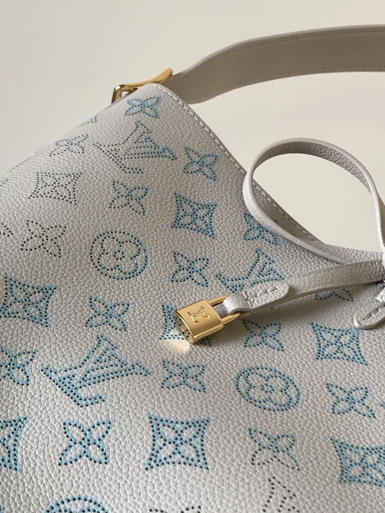 Fashionable LX Top Handle Bags 17626