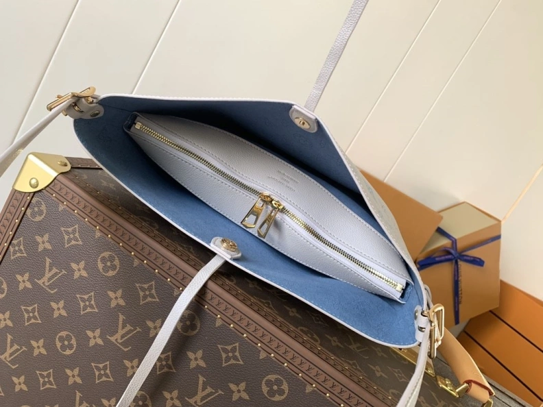 Fashionable LX Top Handle Bags 17626