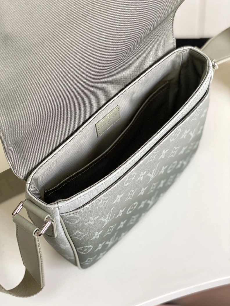 Vibrant LX Satchel bags 17732