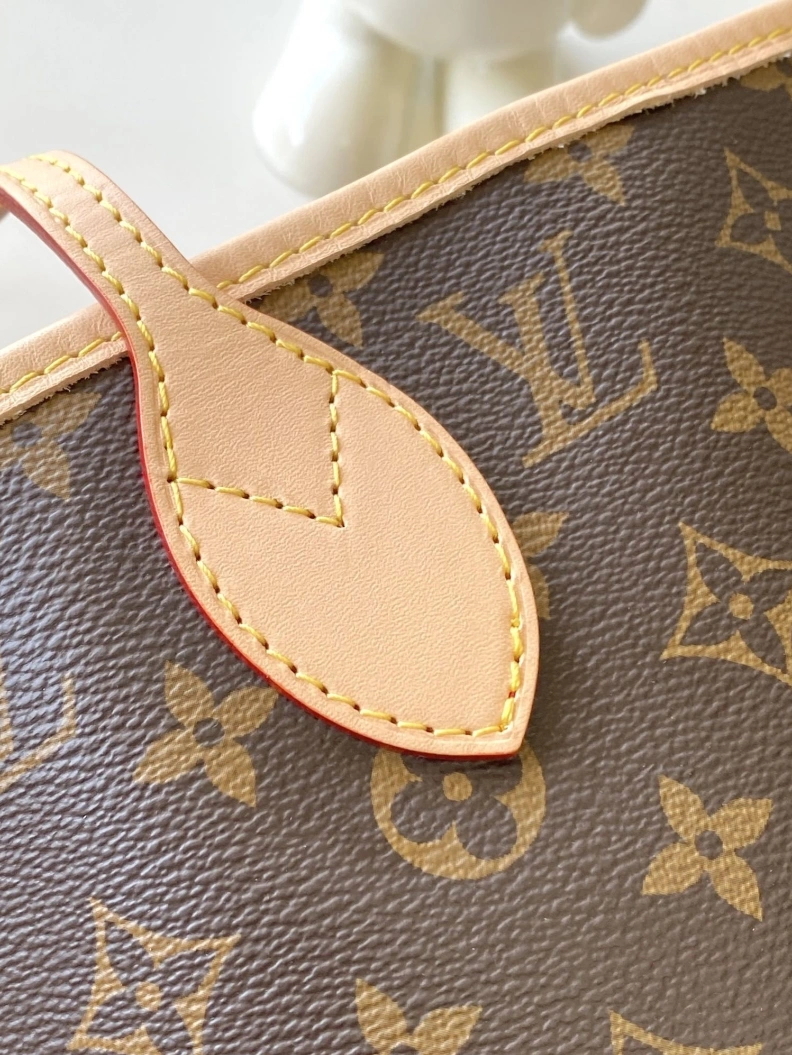 Fashionable LX Shopping Bags 17690