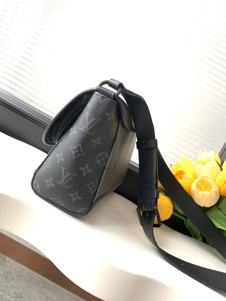 LX Satchel bags Popular 17731