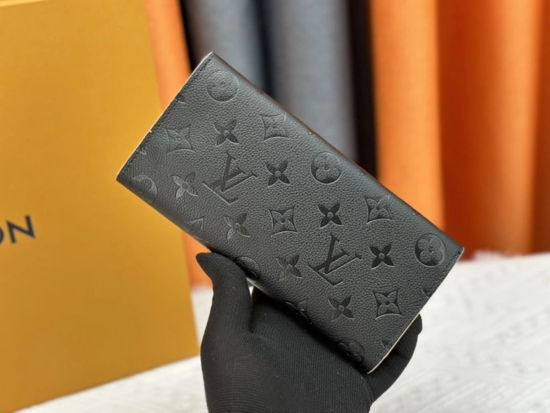 LX Wallets Refined 24004