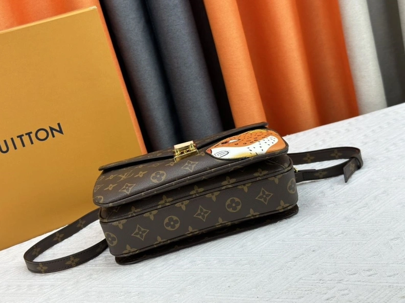 LX Satchel bags Unique 24568