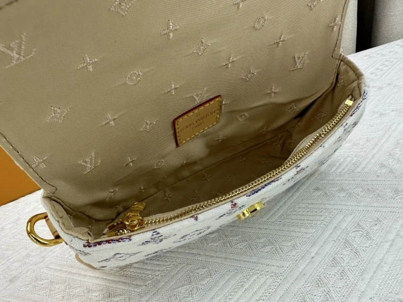 LX Satchel bags Comfortable 24559