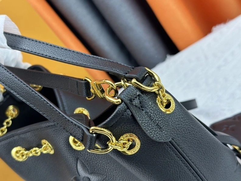Stylish LX Shopping Bags 24401