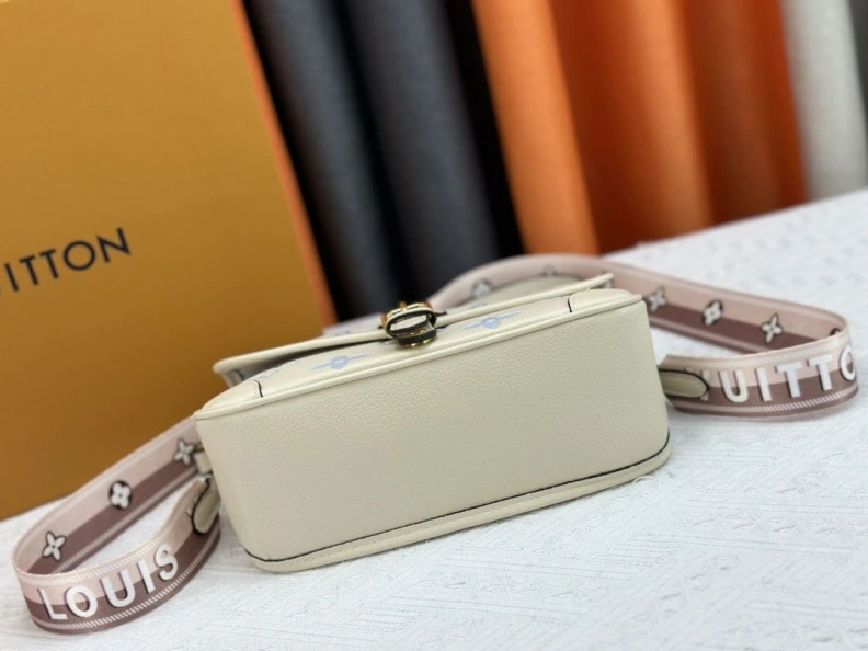 LX Satchel bags Vibrant 24555