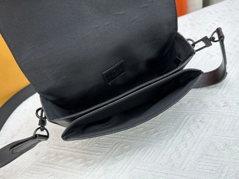 Cozy LX Satchel bags 24580