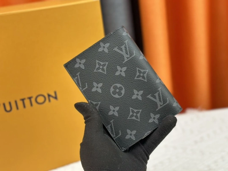 Classic LX Wallets 23989