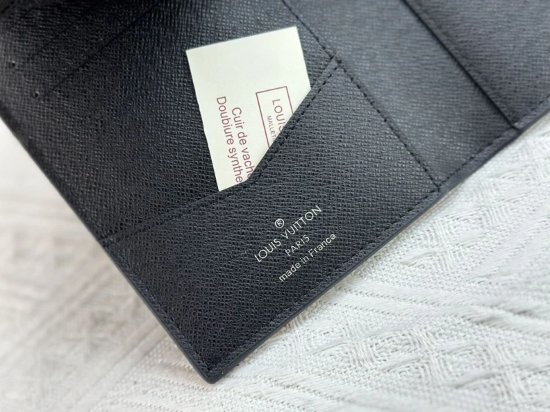 Classic LX Wallets 23989