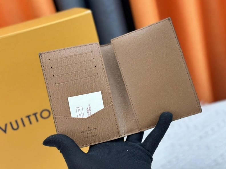 Sleek LX Wallets 23987