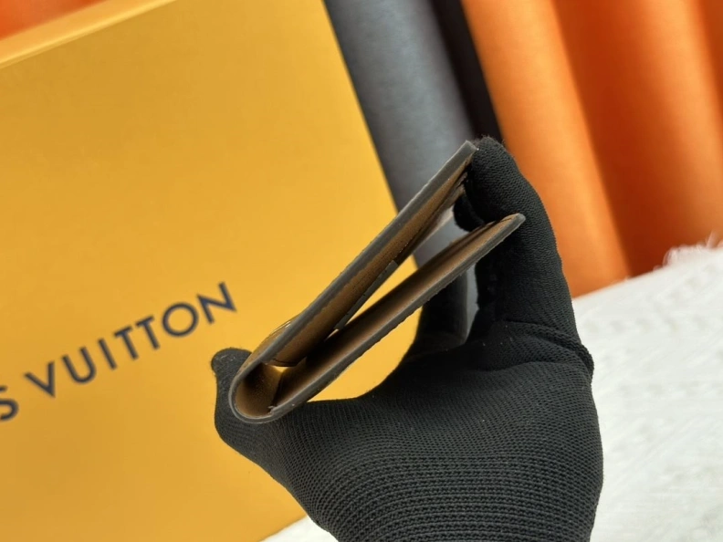 DailyWear LX Wallets 23991