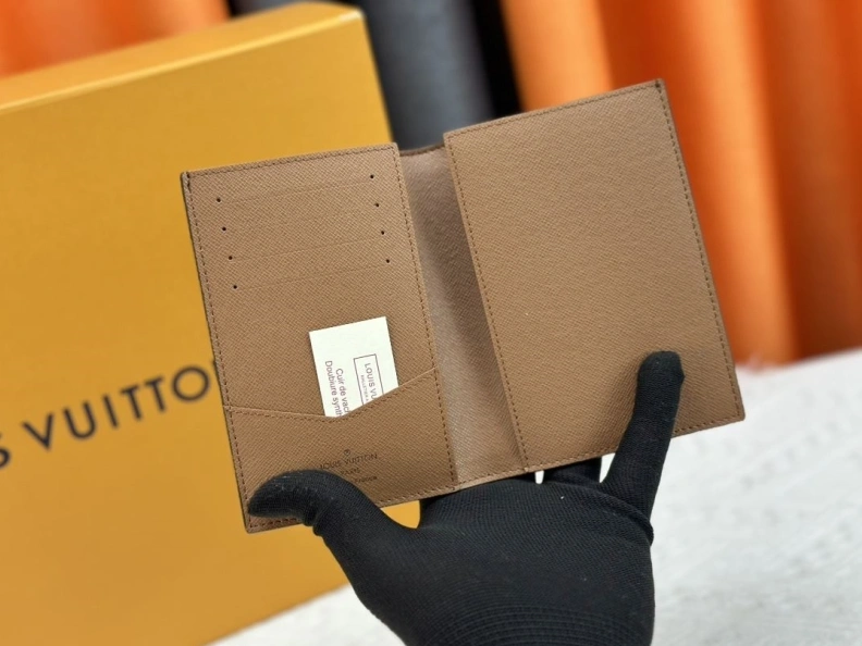 DailyWear LX Wallets 23991
